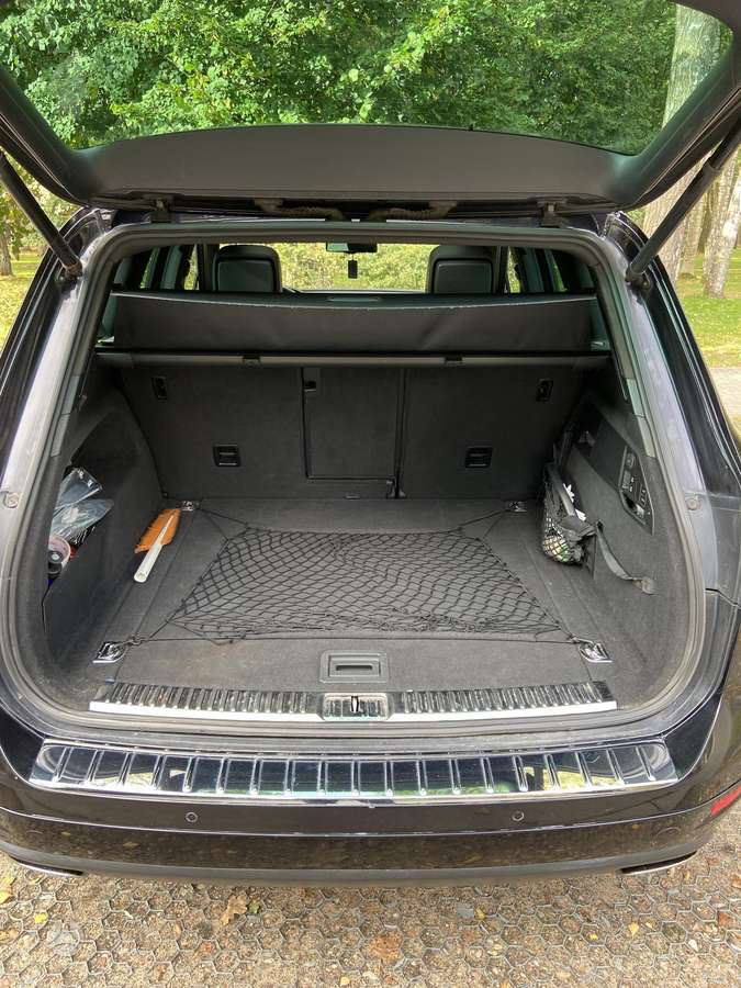 Volkswagen Touareg - 9