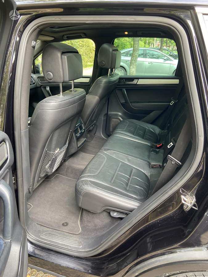 Volkswagen Touareg - 11
