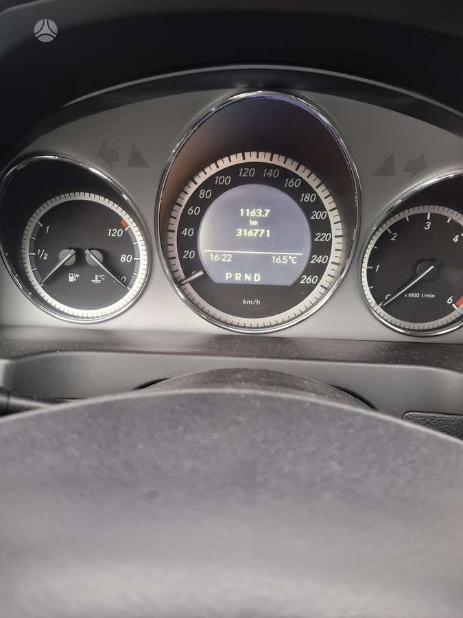 Mercedes-Benz C220 - 7