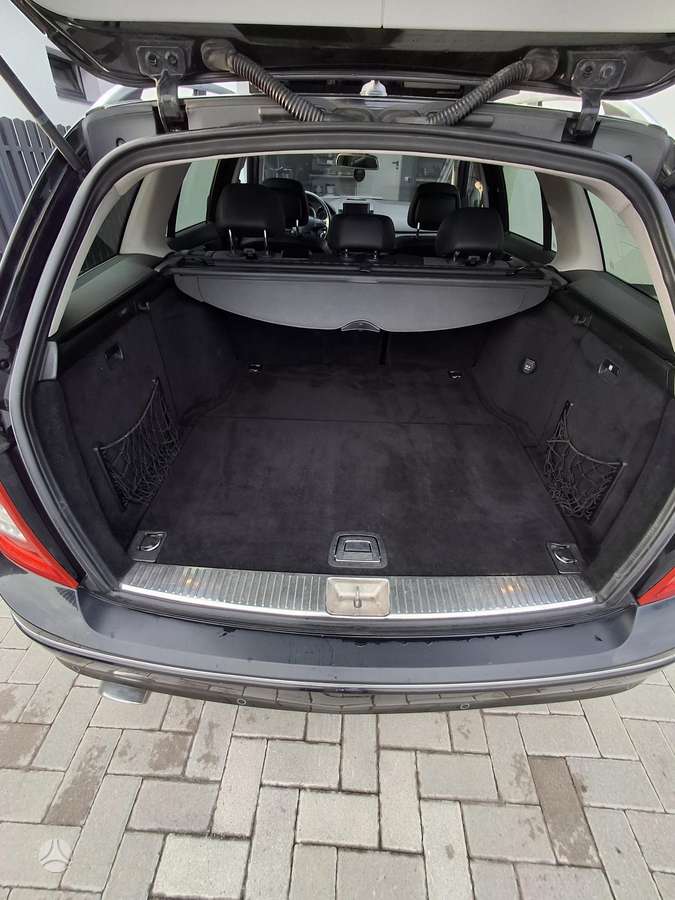 Mercedes-Benz C220 - 9