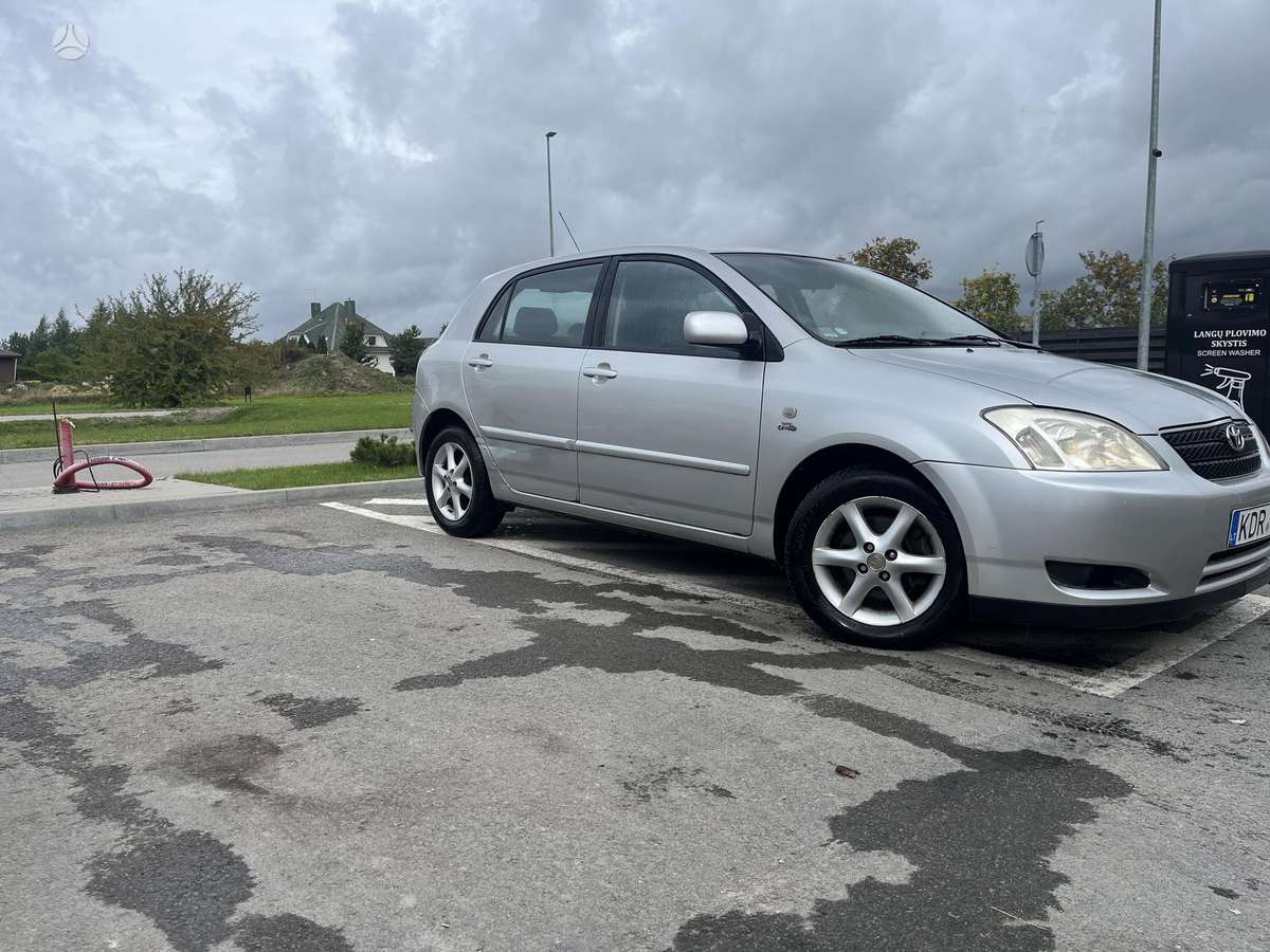 Toyota Corolla - 3