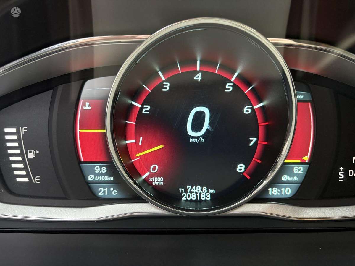 Volvo XC70 - 10