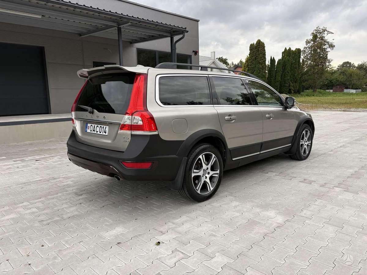 Volvo XC70 - 3