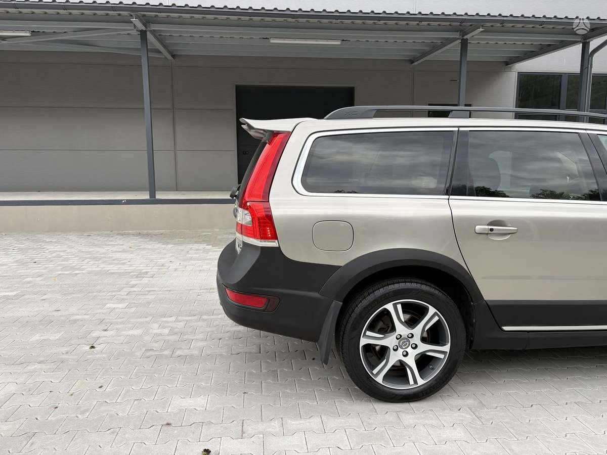 Volvo XC70 - 4