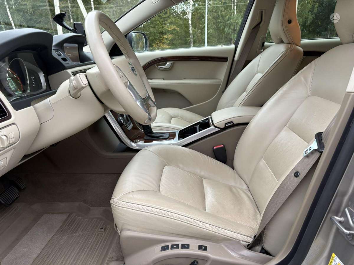 Volvo XC70, 3.0 l., Универсал
