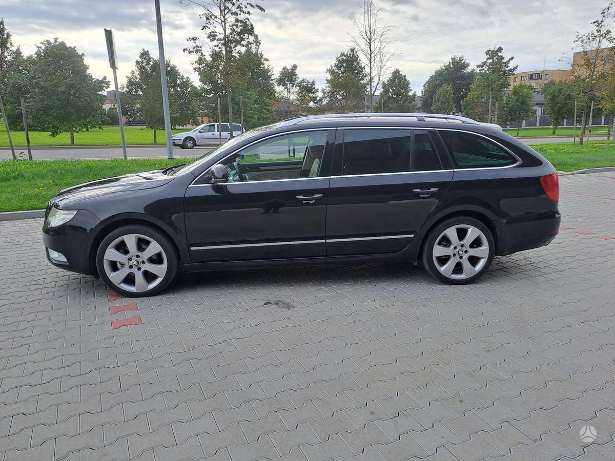 Škoda Superb - 8
