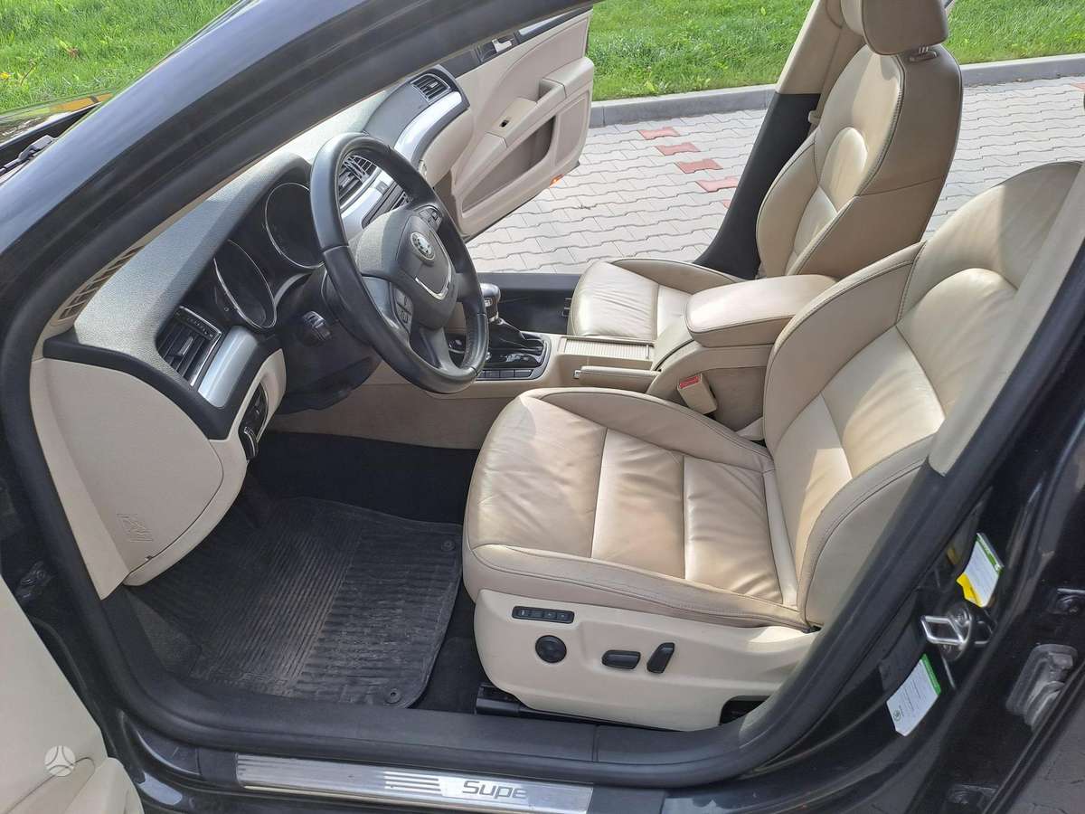 Škoda Superb - 10