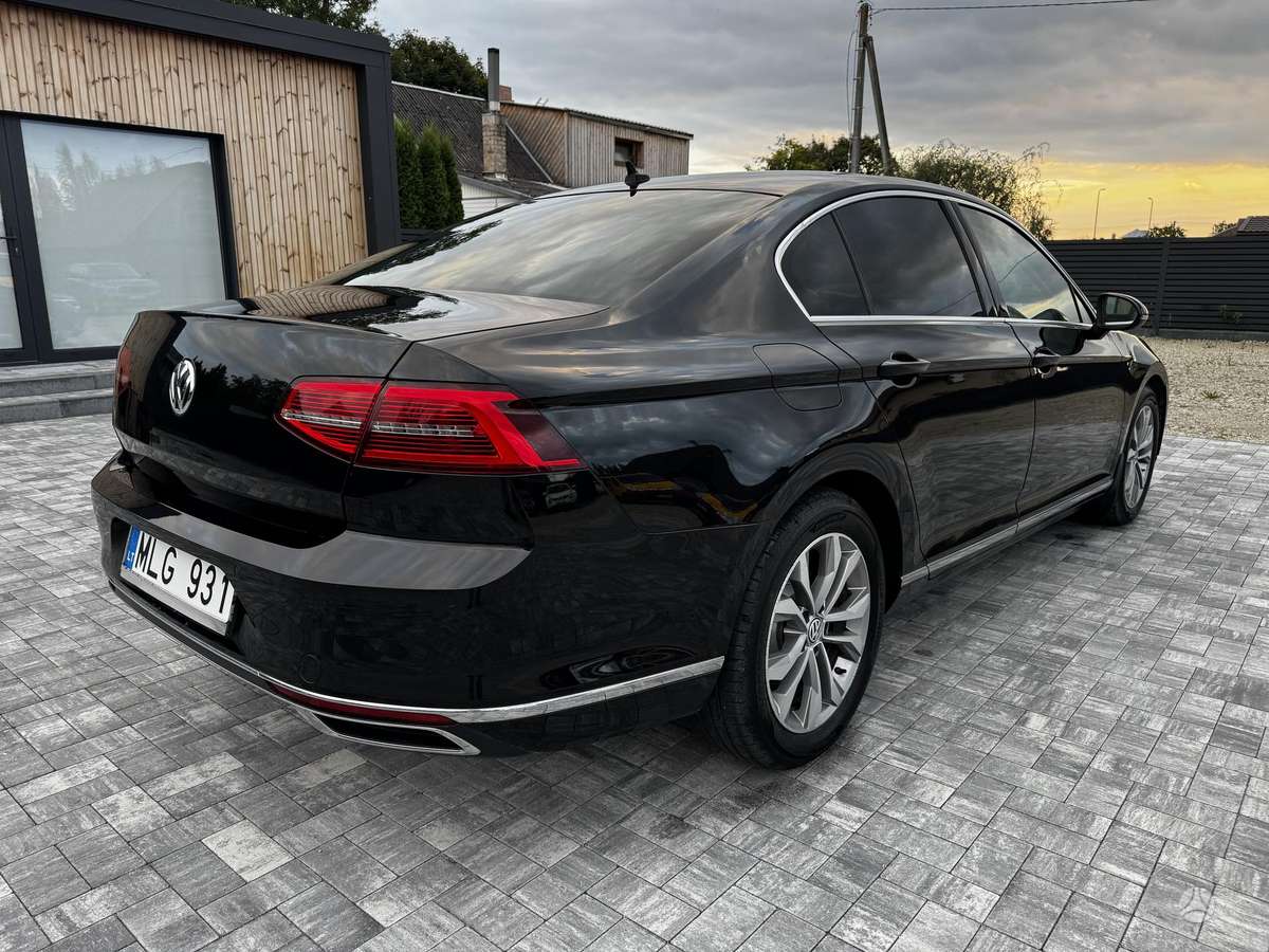 Volkswagen Passat - 5