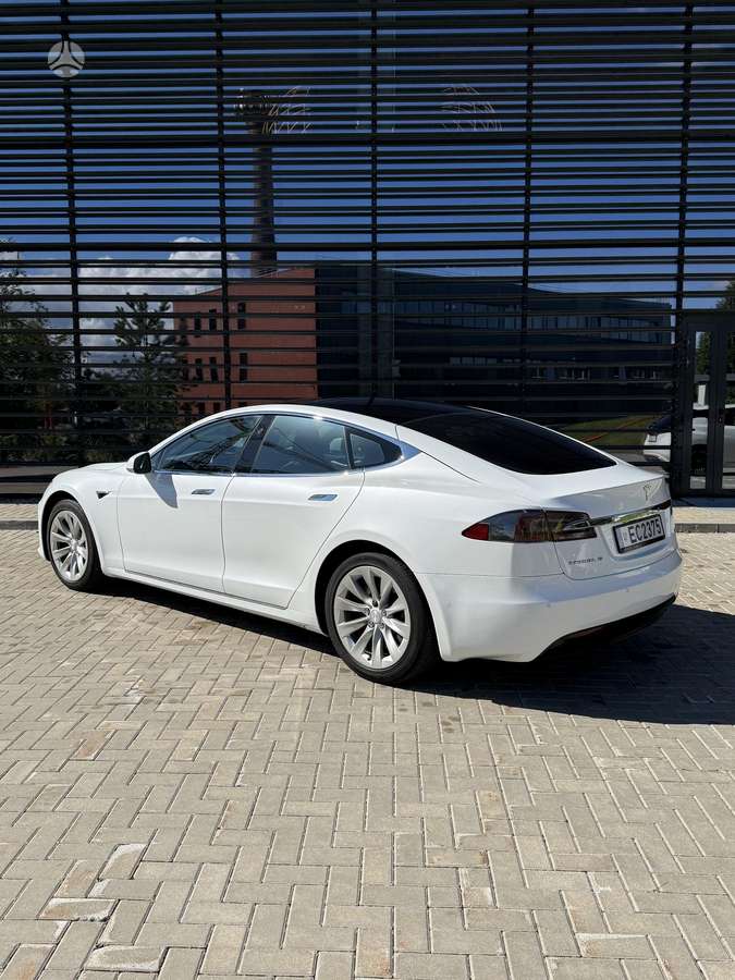 Tesla Model S, 90 kWh, saloon / sedan