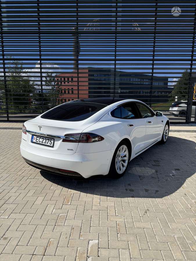 Tesla Model S, 90 кВт·ч, Седан