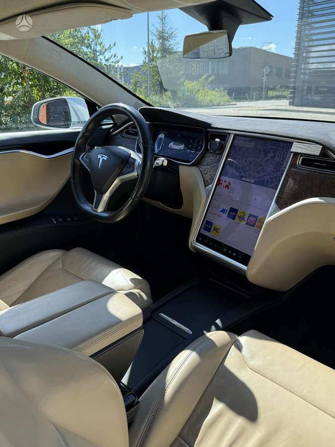 Tesla Model S, 90 kWh, saloon / sedan