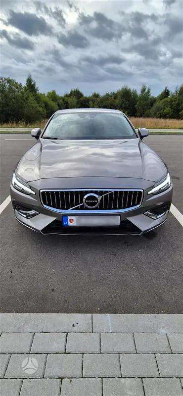 Volvo S60, 2.0 l., Седан
