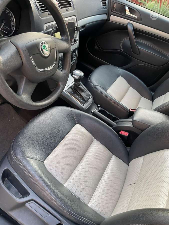 Skoda Octavia, 1.2 l., Седан