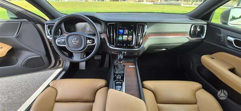 Volvo S60, 2.0 l., Седан