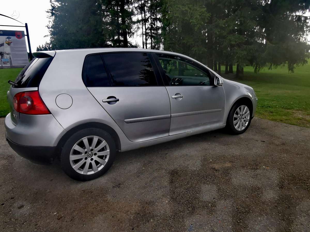 Volkswagen Golf - 3