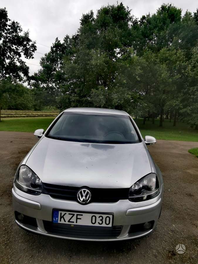 Volkswagen Golf - 4
