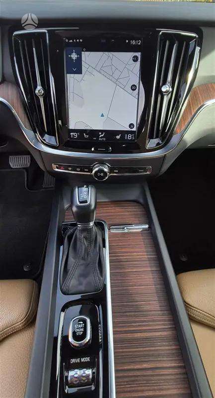 Volvo S60, 2.0 l., Седан