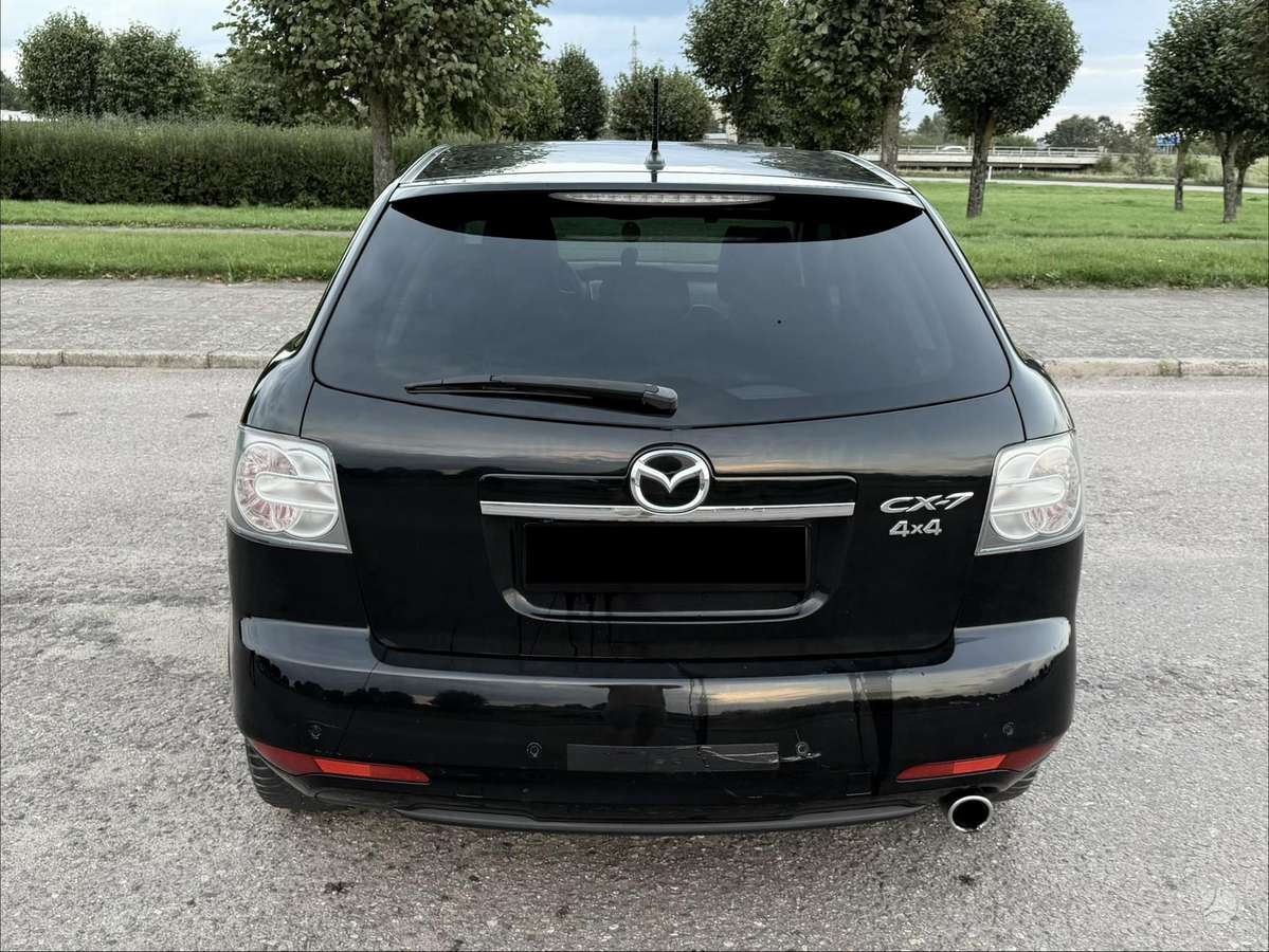 Mazda CX-7, 2.2 l., off-road / crossover