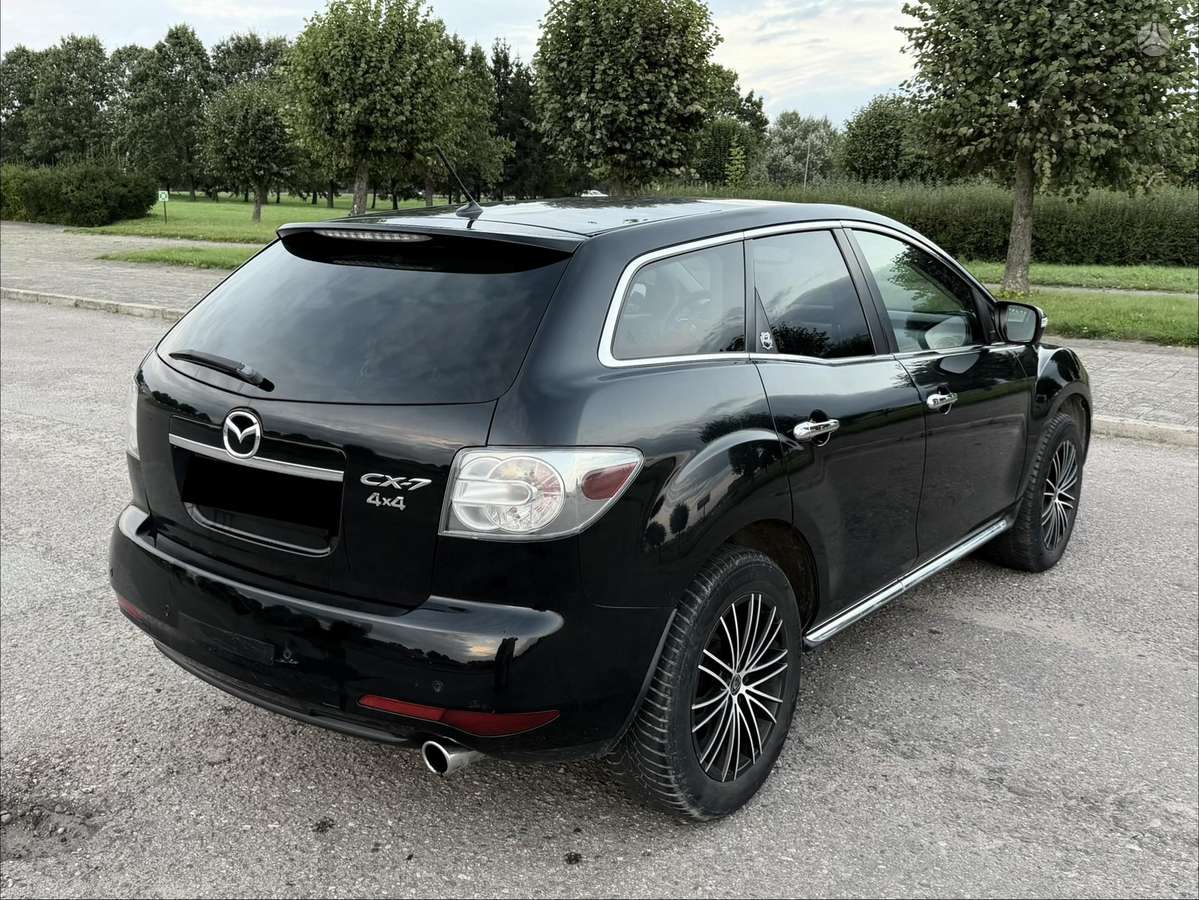Mazda CX-7, 2.2 l., off-road / crossover