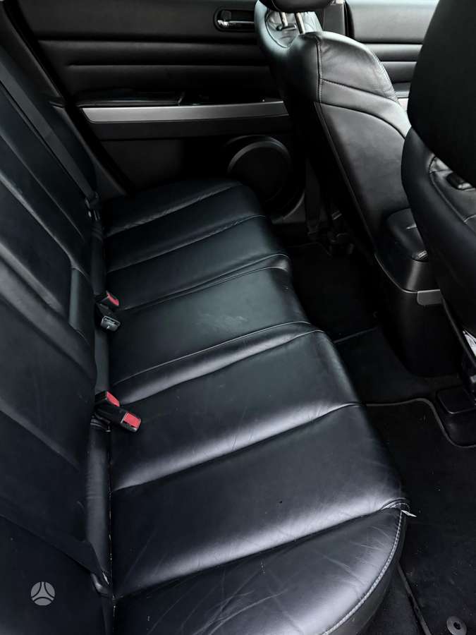 Mazda CX-7, 2.2 l., off-road / crossover