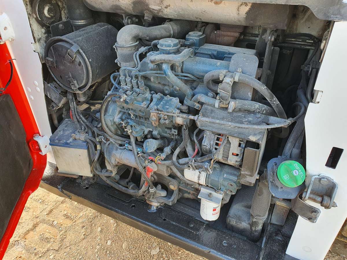 Bobcat T650, mini krautuvai