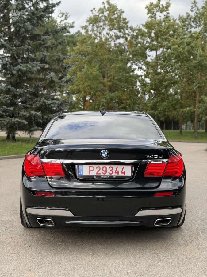 BMW 740, 3.0 l., Седан