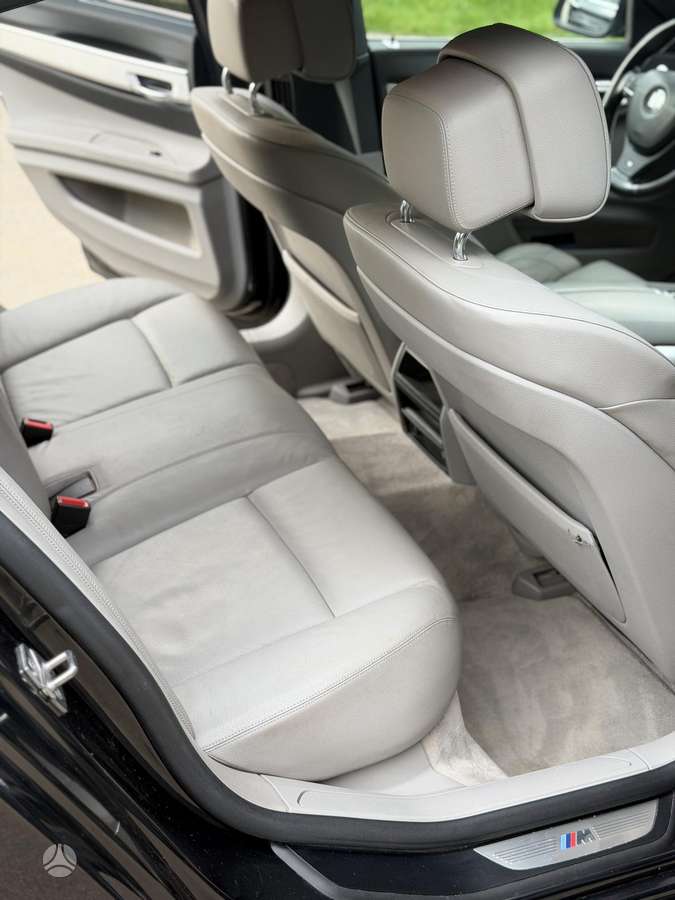 BMW 740, 3.0 l., Седан