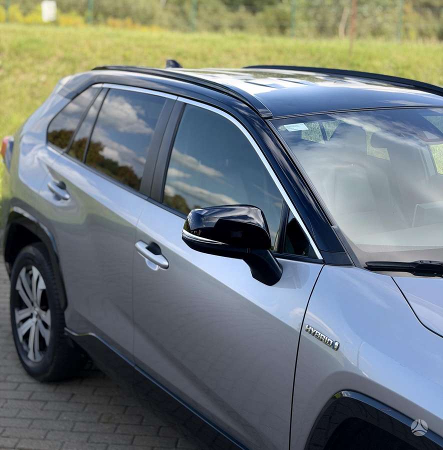 Toyota RAV4 - 11