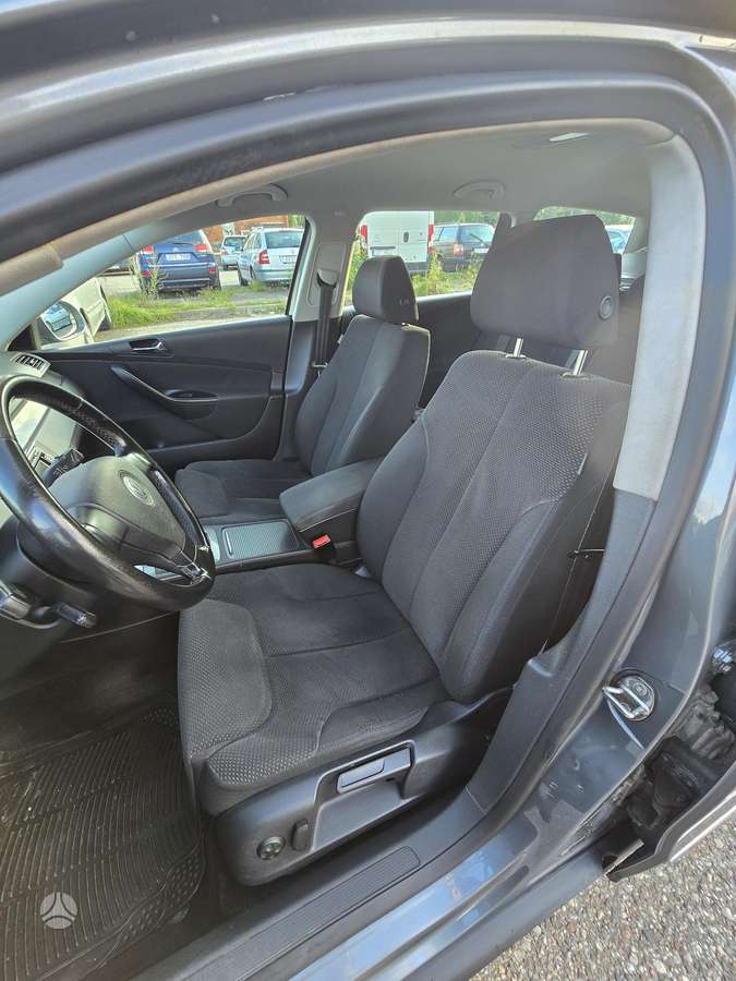 Volkswagen Passat - 6