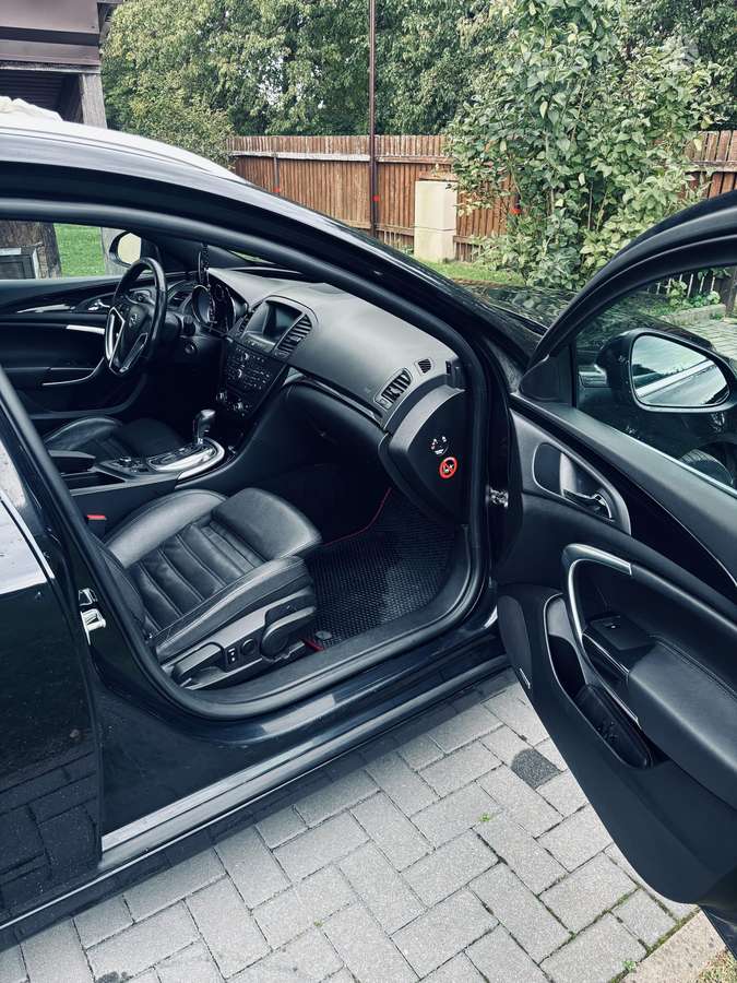 Opel Insignia, 2.0 l., wagon