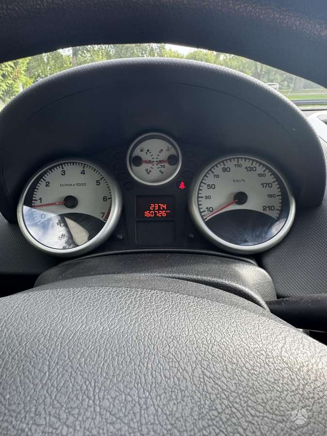 Peugeot 207 - 5