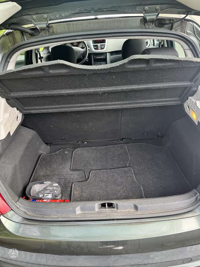 Peugeot 207 - 7
