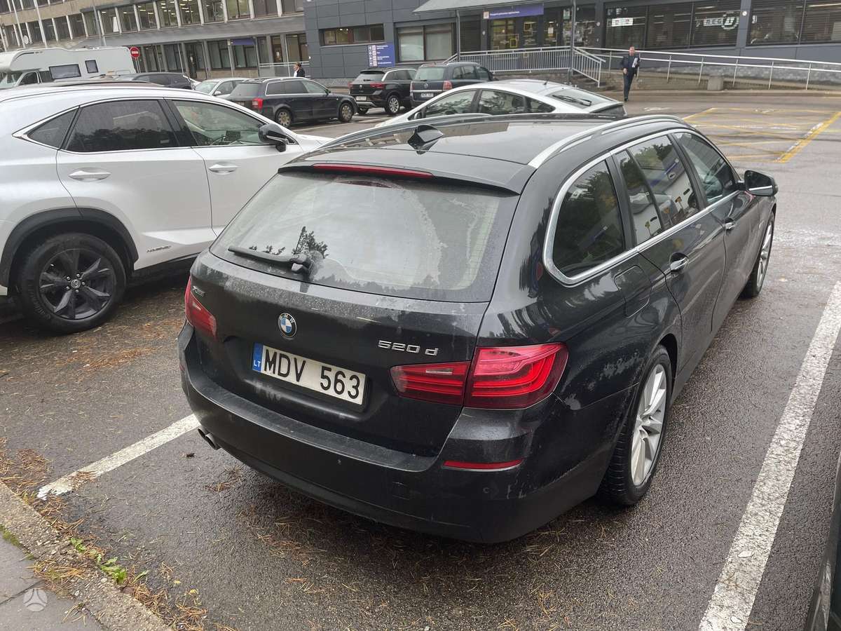 BMW 520, 2.0 l., wagon