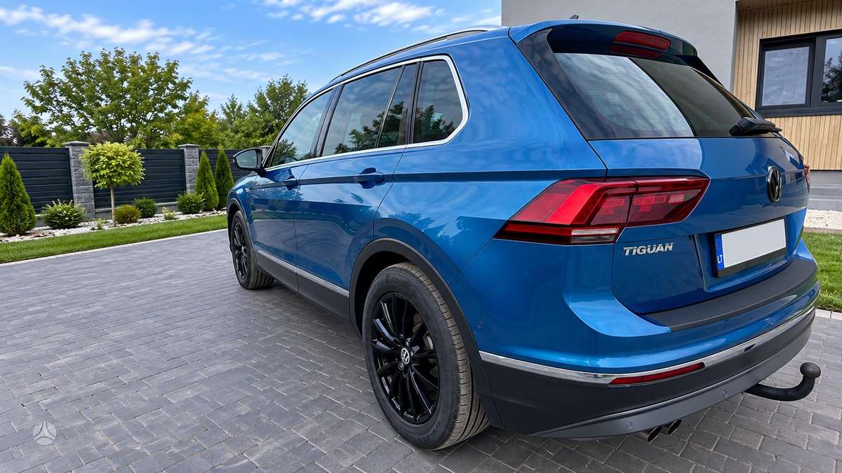 Volkswagen Tiguan - 2