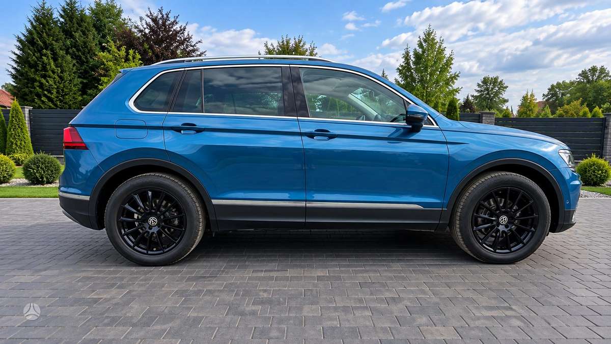 Volkswagen Tiguan - 5