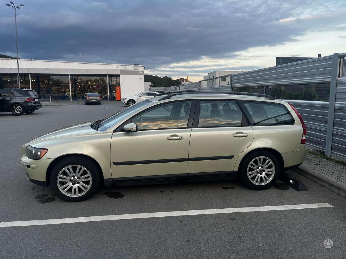 Volvo V50 - 2