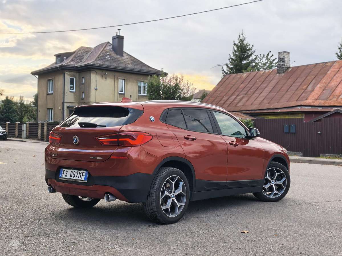 BMW X2, 2.0 l., off-road / crossover