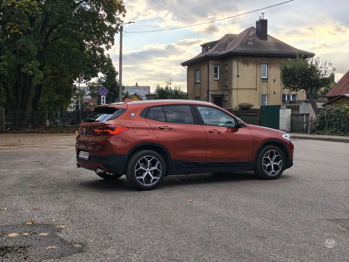 BMW X2, 2.0 l., off-road / crossover