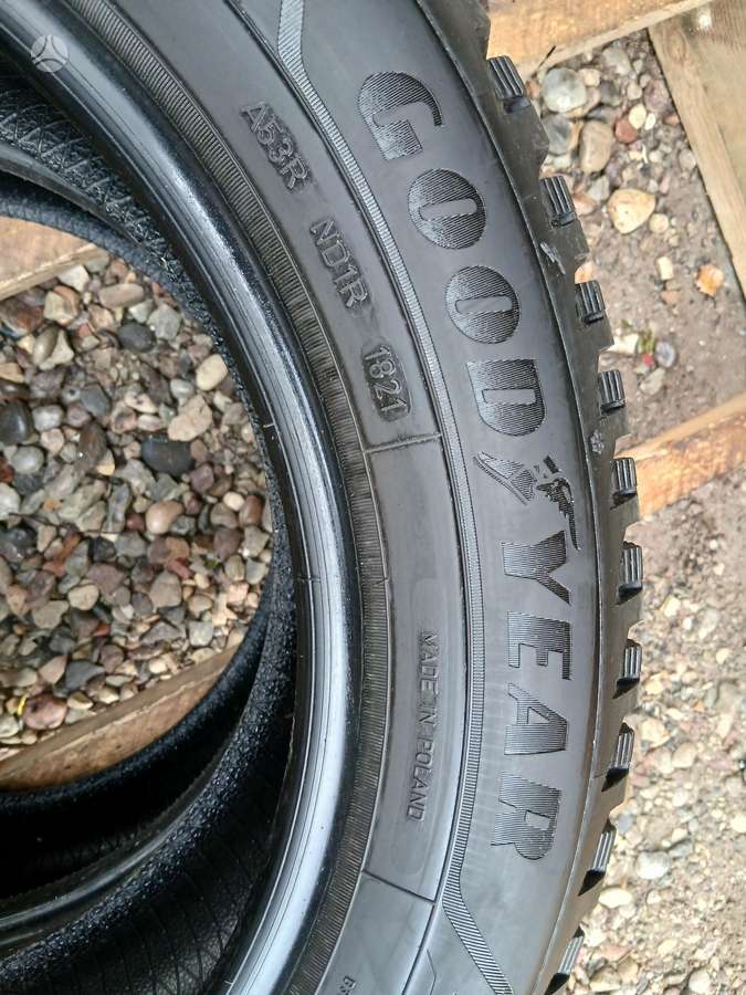 Goodyear, всесезонные 215/55 R17