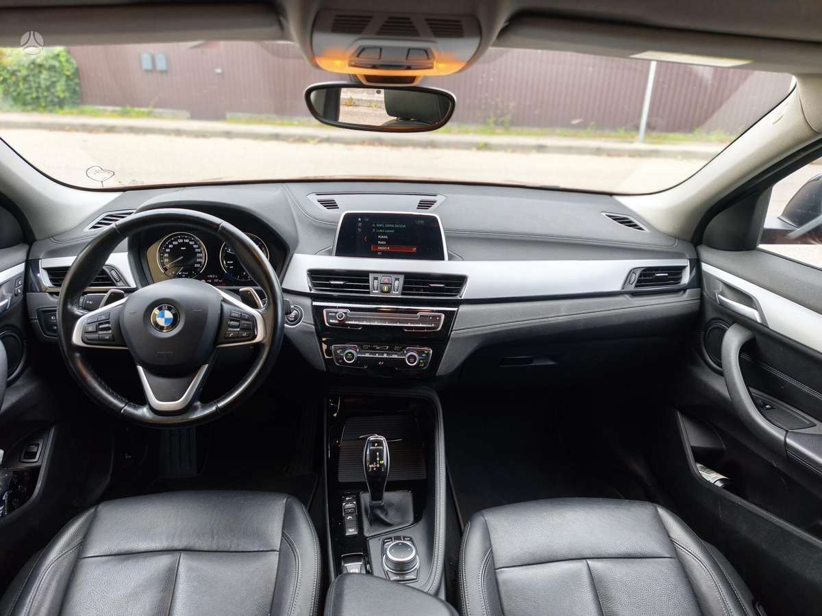 BMW X2, 2.0 l., off-road / crossover