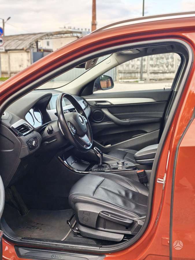 BMW X2, 2.0 l., off-road / crossover