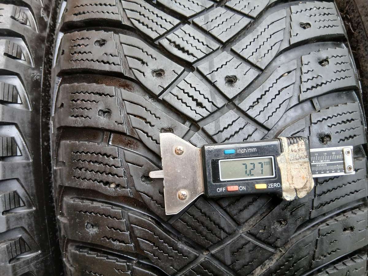 Goodyear, всесезонные 215/55 R17