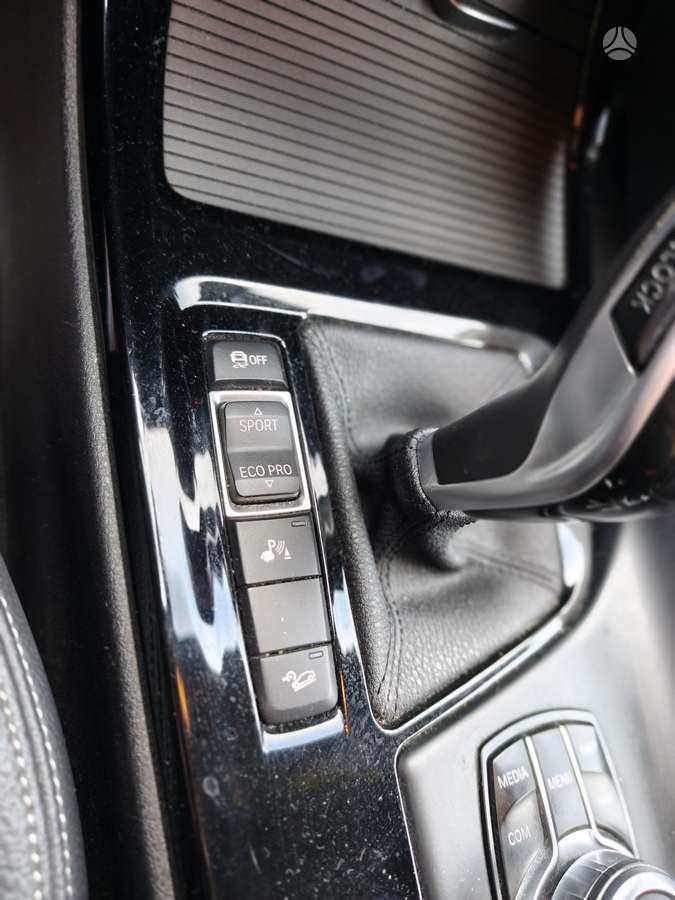 BMW X2, 2.0 l., off-road / crossover