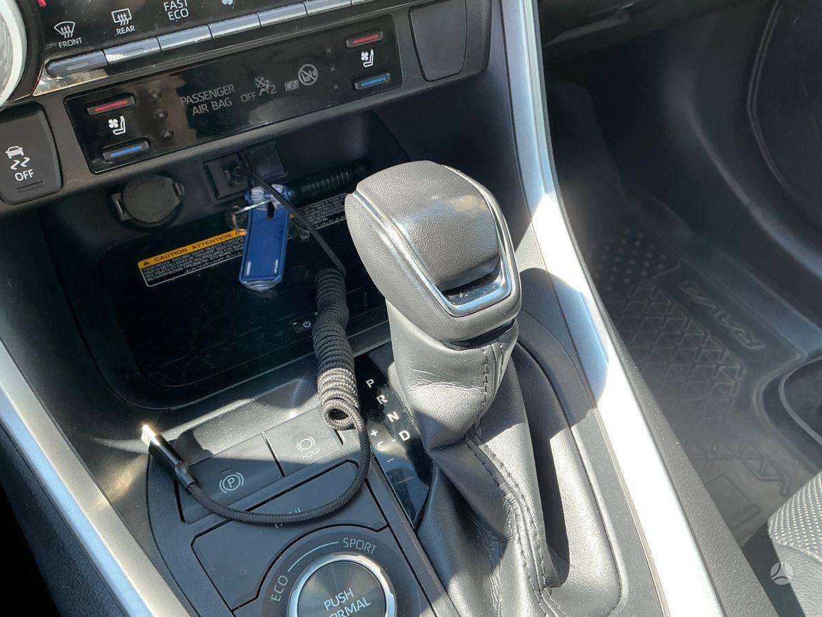 Toyota RAV4 - 4