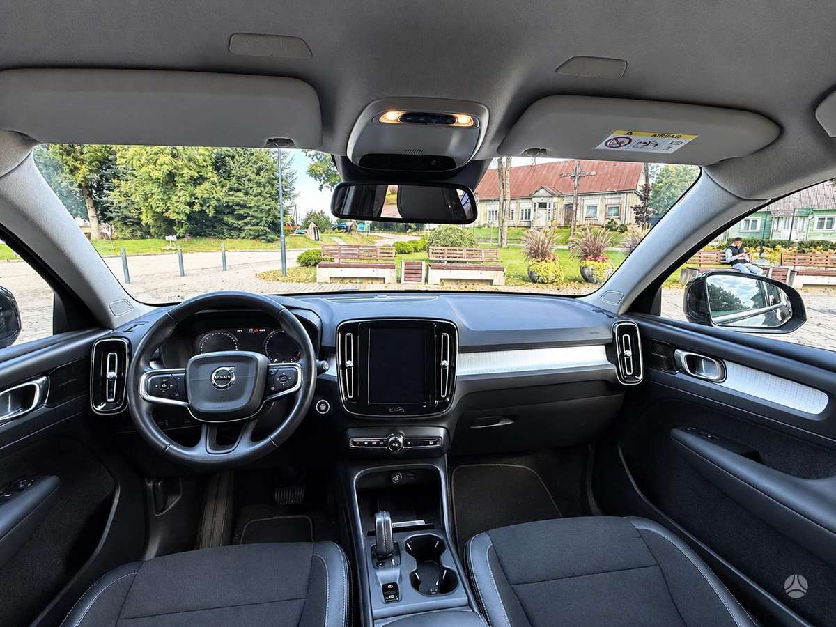 Volvo XC40 - 12