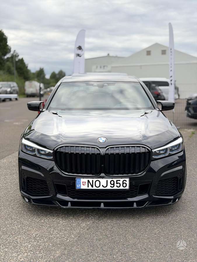 BMW 740, 3.0 l., Седан