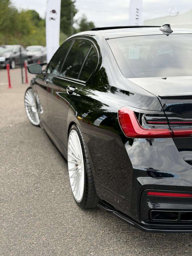 BMW 740, 3.0 l., Седан