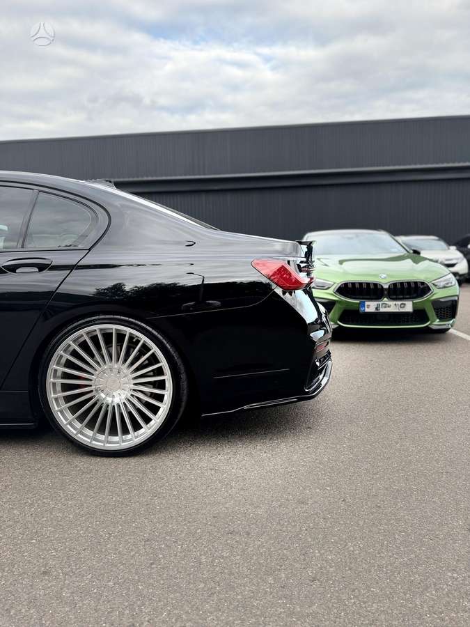 BMW 740, 3.0 l., Седан