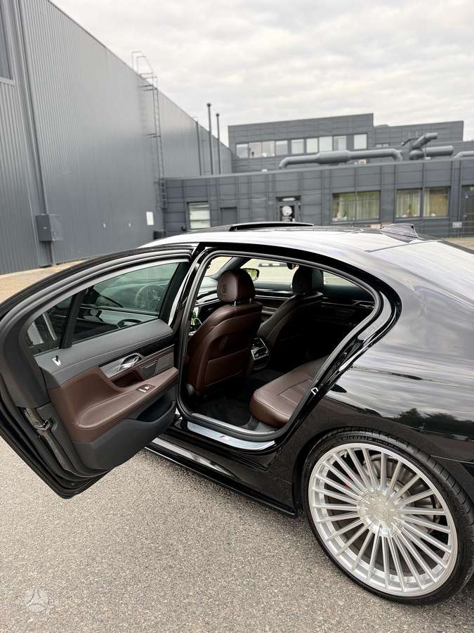 BMW 740, 3.0 l., Седан