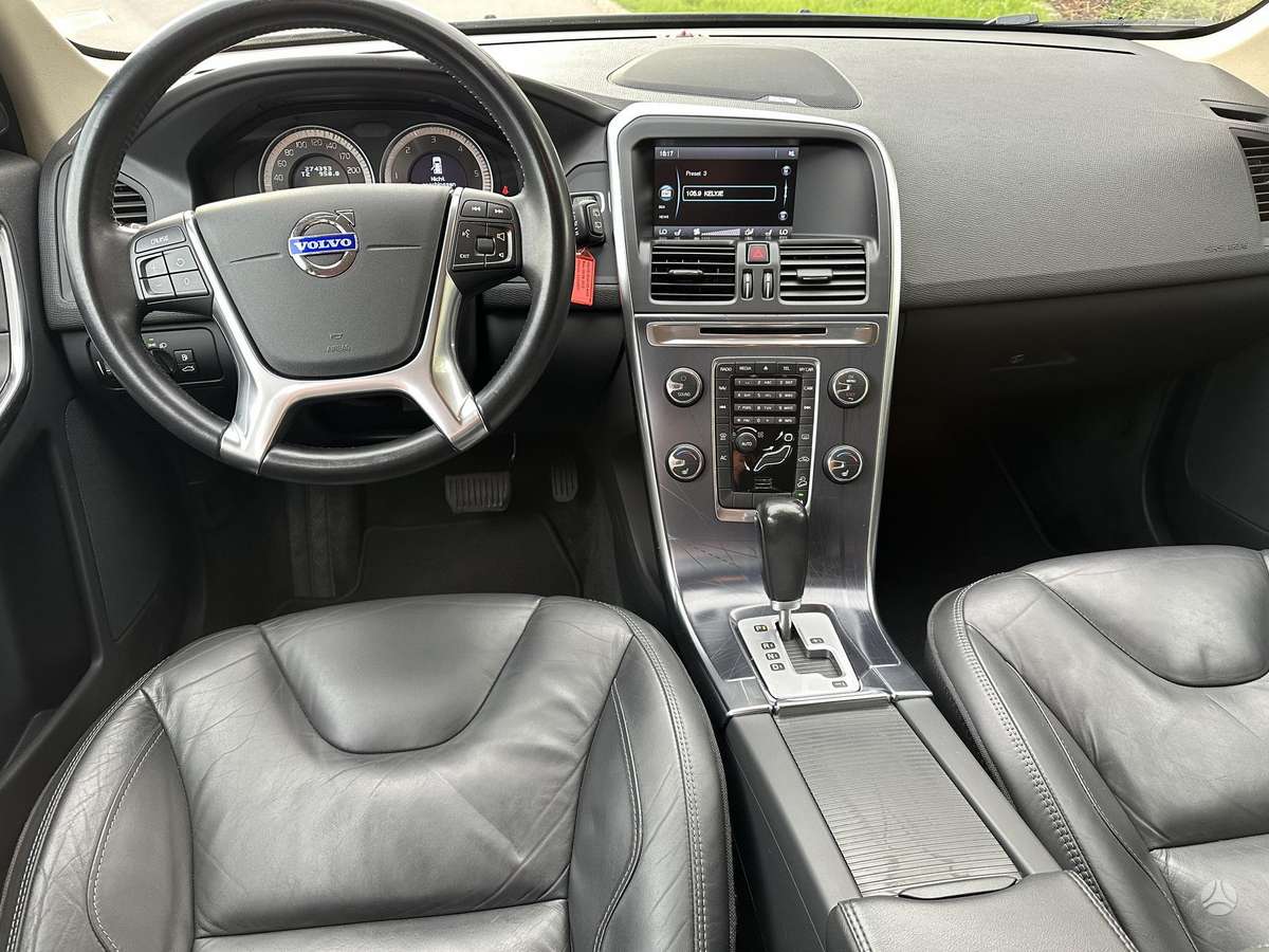 Volvo XC60, 2.4 l., Минивэн